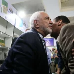 تصاویر؛ جشن امضای کتاب خاطرات ۸ ساله ظریف