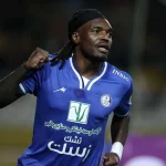 تصویر؛ رونمایی پرسپولیس از بیفوما بعد از شعار هواداران در ورزشگاه