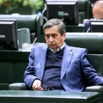 آقای همتی! سند رو کن؛ وزیر سابق اقتصاد زیر تیغ انتقاد اصولگرایان