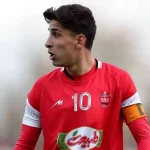 پدیده ۱۹ ساله روی نیمکت پرسپولیس مقابل خیبر