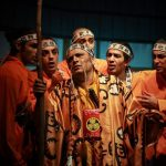 کارگردان «مادر کیو»: پذیرفتند که برای دو شخصیت زن به طور کامل از کلاه‌گیس استفاده کنیم