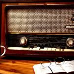 عطر یاس در هوای صدا/ رادیوها با ده‌ها برنامه آیینی به استقبال روز مادر رفتند