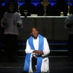 خواننده مشهور به دست فرزندش به قتل رسید