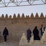 تصاویری از حضور مهمانان خارجی در تخت جمشید / نمایندگان سینمای جهان به دیدار تاریخ ایران رفتند